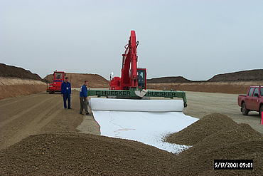 Stabilenka on a roll is laid by both people and machines