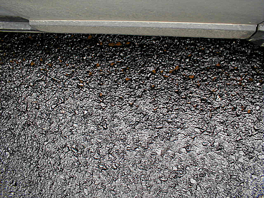 Close-up of the new layer of tarmac using HaTelit