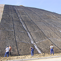 Fortrac 3D geogrid for efficient slope stabilization and soil stabilization